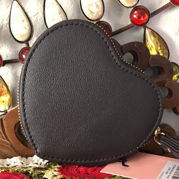 NWT Juicy Couture Royal Couture Heart Zip Around Wallet - Picture 3 of 5